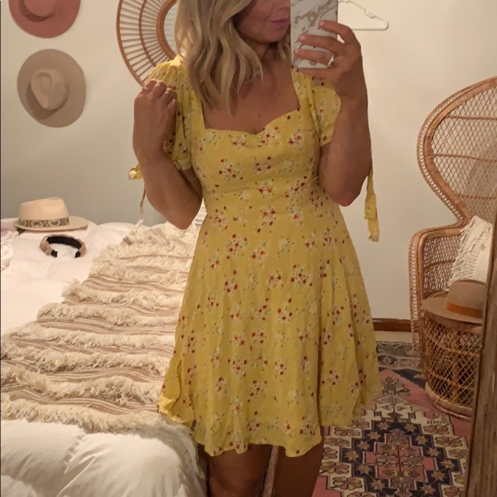 Lulus yellow floral dress